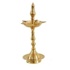 Collectible India Brass Fancy Kerala Diya Oil Lamp Stand for Puja Home Decoration Items Temple Festival Gifts Indian Puja Articles Decor