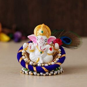 eCraftIndia Resin Lord Ganesha Idol On Peacock Feather Decorative Plate- Ganesha Idol for Home Decor Car Dashboard- Ganesha Statue- Ganpati Murti Gift for Diwali Ganesh Chaturthi Housewarming Birthday